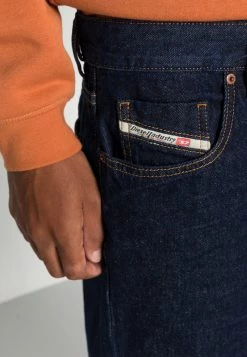 Diesel Hombre D-STRUKT-SHORT - Shorts Vaqueros - 0ehag 01 -Ritmo Diesel Tienda 1a15b62e2c0148f781ce17388edaa5af