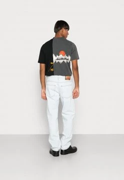 Hombre 2010 DIESEL LIBRARY - Vaqueros Boyfriend - Light Blue Denim 9 Hombre 2010 DIESEL LIBRARY - Vaqueros Boyfriend - Light Blue Denim -Ritmo Diesel Tienda 237c9fc07a1f43f58b03da4fe5bcccaf