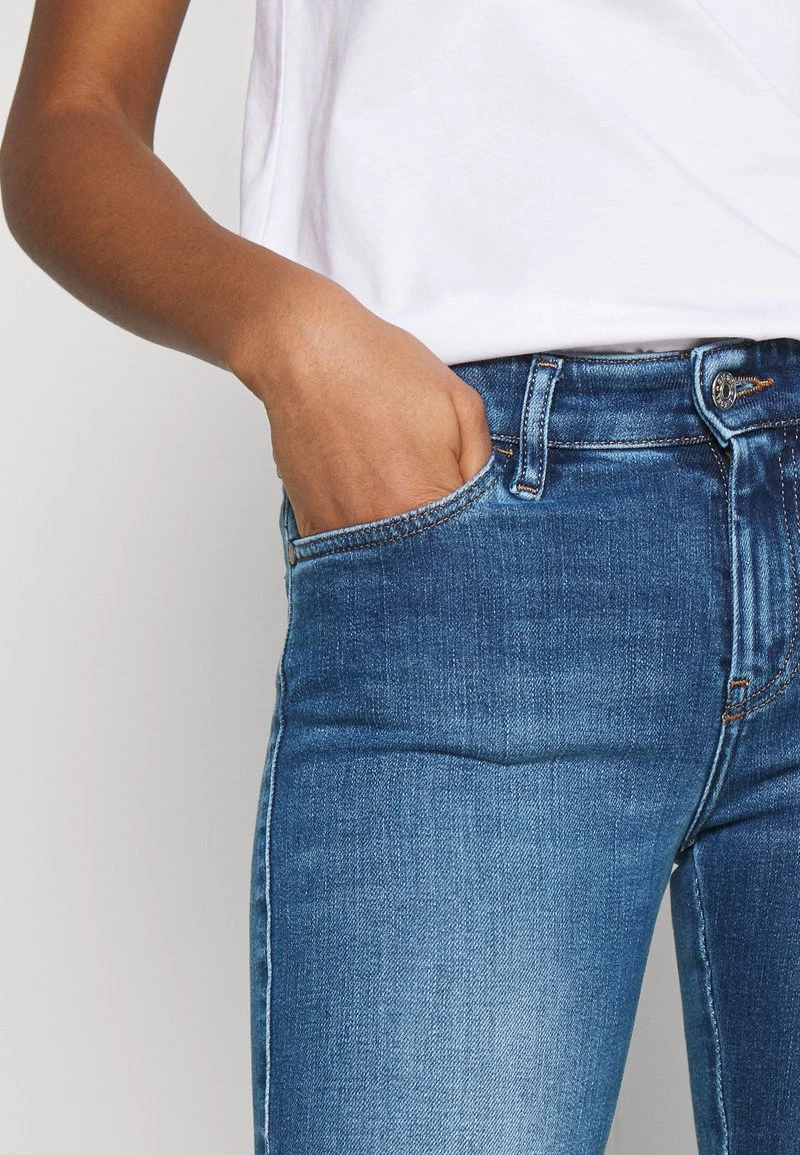 Diesel Mujer SLANDY - Vaqueros Pitillo - Medium Blue 6 Diesel Mujer SLANDY - Vaqueros Pitillo - Medium Blue - Imagen 4