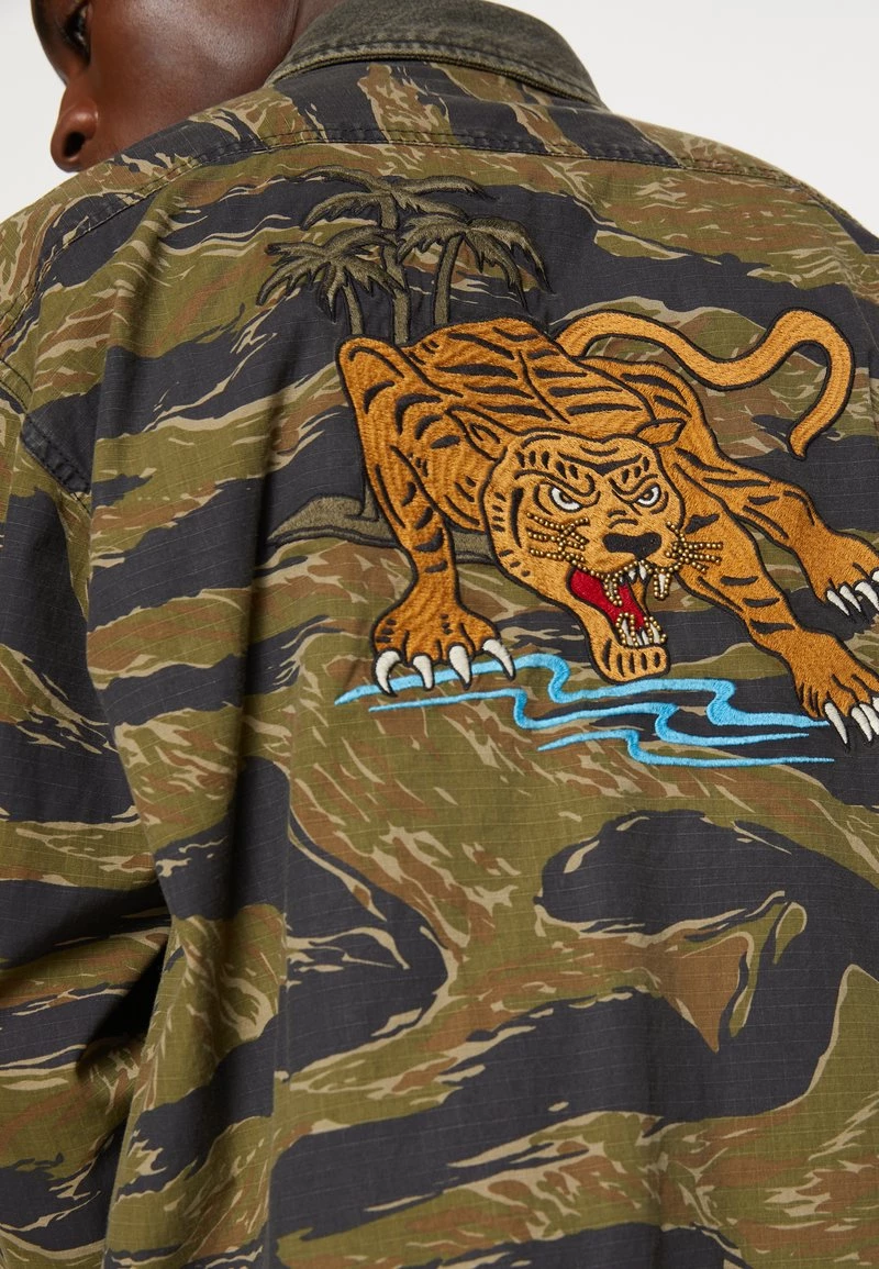 Diesel Hombre S-BUNNELL-CMF - Camisa - Olive 8 Diesel Hombre S-BUNNELL-CMF - Camisa - Olive - Imagen 6