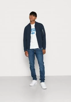 Diesel Hombre DIEGOR - Camiseta Estampada - White -Ritmo Diesel Tienda 2b2e2a1b87c3430ca0116105a2425f1c