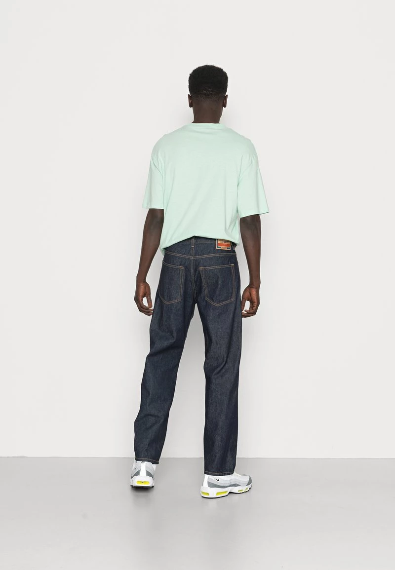 Hombre 2010 DIESEL LIBRARY - Vaqueros Boyfriend - Z9c02 01 5 Hombre 2010 DIESEL LIBRARY - Vaqueros Boyfriend - Z9c02 01 - Imagen 3