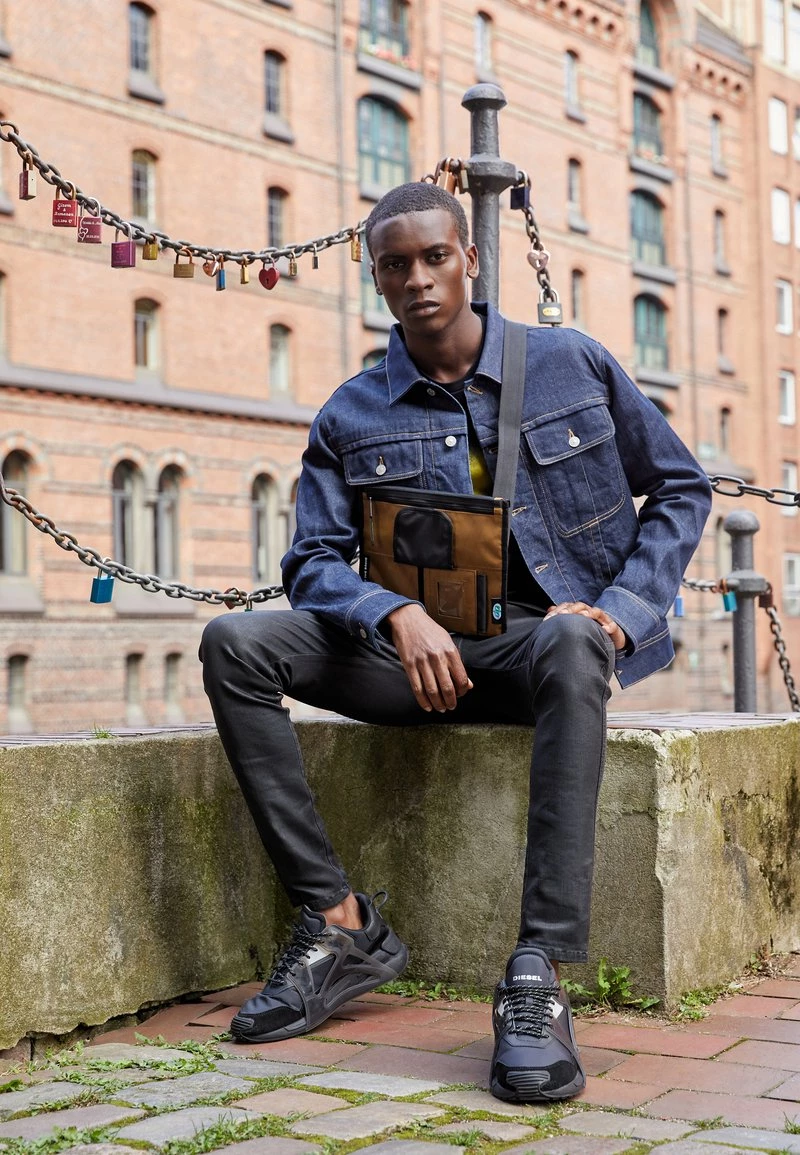 Diesel Hombre D-ISTORT-X - Vaqueros Pitillo - 069yd 02 4 Diesel Hombre D-ISTORT-X - Vaqueros Pitillo - 069yd 02 - Imagen 2