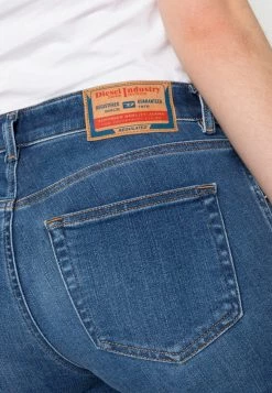 Mujer 2017 SLANDY DIESEL LIBRARY - Vaqueros Pitillo - Denim -Ritmo Diesel Tienda 3253ef7fbbe44034b4c73ce00410503d