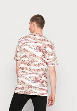 Diesel Unisexo JUST UNISEX - Camiseta Estampada - Soft Pink -Ritmo Diesel Tienda 35db2c9d3b68419ca2d384b783940162