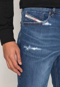 Diesel Hombre 2005 D-FINING - Vaqueros Tapered - 09e07 11 Diesel Hombre 2005 D-FINING - Vaqueros Tapered - 09e07 -Ritmo Diesel Tienda 36b7b152505f4fe1960232a844968508