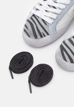 Diesel Mujer S-LEROJI LOW W - Zapatillas - White/blue 13 Diesel Mujer S-LEROJI LOW W - Zapatillas - White/blue -Ritmo Diesel Tienda 3e9bef6e9baf4d0d8194b718f64c27f0