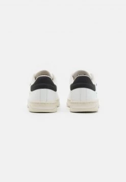 Diesel Hombre S-ATHENE LOW - Zapatillas - White/black -Ritmo Diesel Tienda 3fa014caa9494d21950def79fc01c5f5