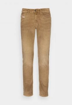 Diesel Hombre Vaqueros Rectos - 069xq 72i -Ritmo Diesel Tienda 4616c7980dd1482cad9d77eef846ce2d