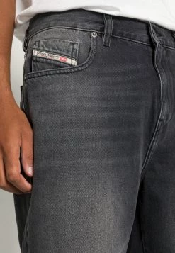 Diesel Hombre D-STRUKT-SHORT - Shorts Vaqueros - 0eham 02 -Ritmo Diesel Tienda 48a04faa442e4417a138ba039c625176