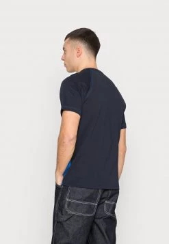 Diesel Hombre RAGLEN - Camiseta Estampada - Blue -Ritmo Diesel Tienda 50d3fb2b34d545ff9f78dcaca281a367