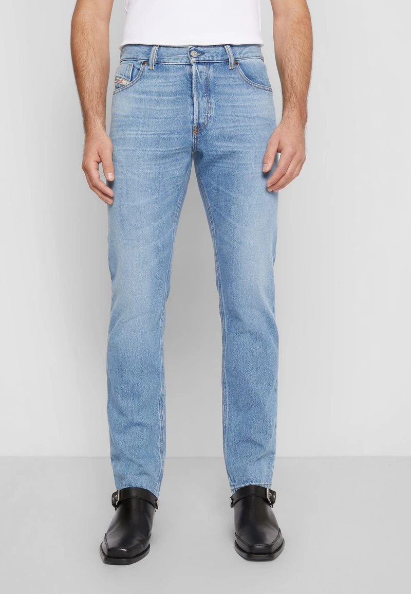 Hombre 1995 DIESEL LIBRARY - Vaqueros Rectos - 09c15 01 3 Hombre 1995 DIESEL LIBRARY - Vaqueros Rectos - 09c15 01