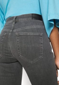 Diesel Mujer D-ROISIN - Vaqueros Pitillo - Grey 12 Diesel Mujer D-ROISIN - Vaqueros Pitillo - Grey -Ritmo Diesel Tienda 6c87b0fe69f744959addd4ba3185a688