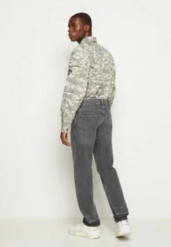 Diesel Hombre MACS - Vaqueros Rectos - Grey Denim -Ritmo Diesel Tienda 7127a87a34ab4f4a83a3062d58affba4