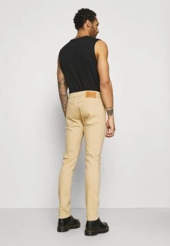 Diesel Hombre D-LUSTER - Vaqueros Slim Fit - Beige -Ritmo Diesel Tienda 75ff8c9fb5194507845c046197ed6b63