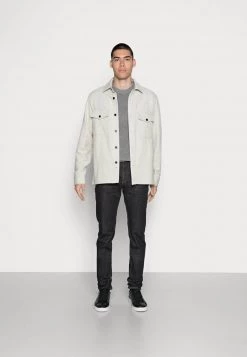 Diesel Hombre Vaqueros Rectos - Dark Blue Denim -Ritmo Diesel Tienda 8b21d9a20b8244c99bb3adb09399eb12