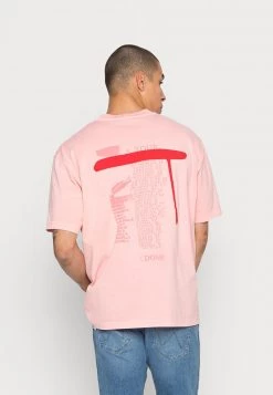 Diesel Hombre Camiseta Estampada - Pink -Ritmo Diesel Tienda 92eaa2e0efdc44a3893db7761fbb84d8