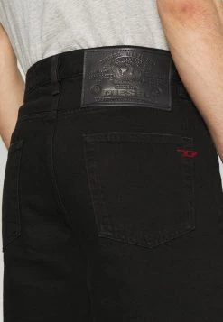 Diesel Hombre D-STRUKT-SHORT - Shorts Vaqueros - Washed Black -Ritmo Diesel Tienda 9448ca0e365e4b6395a2b2ebb812c20c