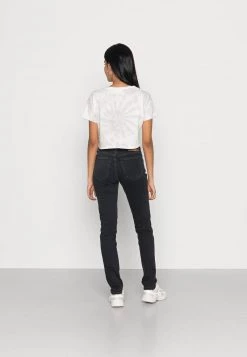 Mujer 2015 - BABHILA DIESEL LIBRARY - Vaqueros Slim Fit - Black/gray 9 Mujer 2015 - BABHILA DIESEL LIBRARY - Vaqueros Slim Fit - Black/gray -Ritmo Diesel Tienda 9507be1209144390b0e90ebcc92ba19a