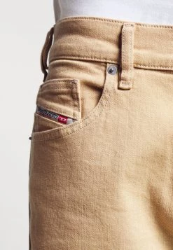 Diesel Hombre D YENNOX - Vaqueros Tapered - Beige -Ritmo Diesel Tienda a32d08272188488b89cb1ae6429ae5f4