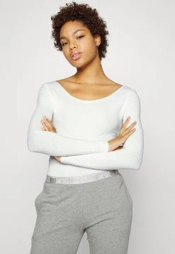 Diesel Mujer Body - White 11 Diesel Mujer Body - White -Ritmo Diesel Tienda a5a50fc550624621a910165a88968aee