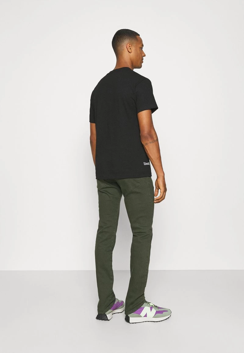 Diesel Hombre D YENNOX - Vaqueros Tapered - Olive 5 Diesel Hombre D YENNOX - Vaqueros Tapered - Olive - Imagen 3