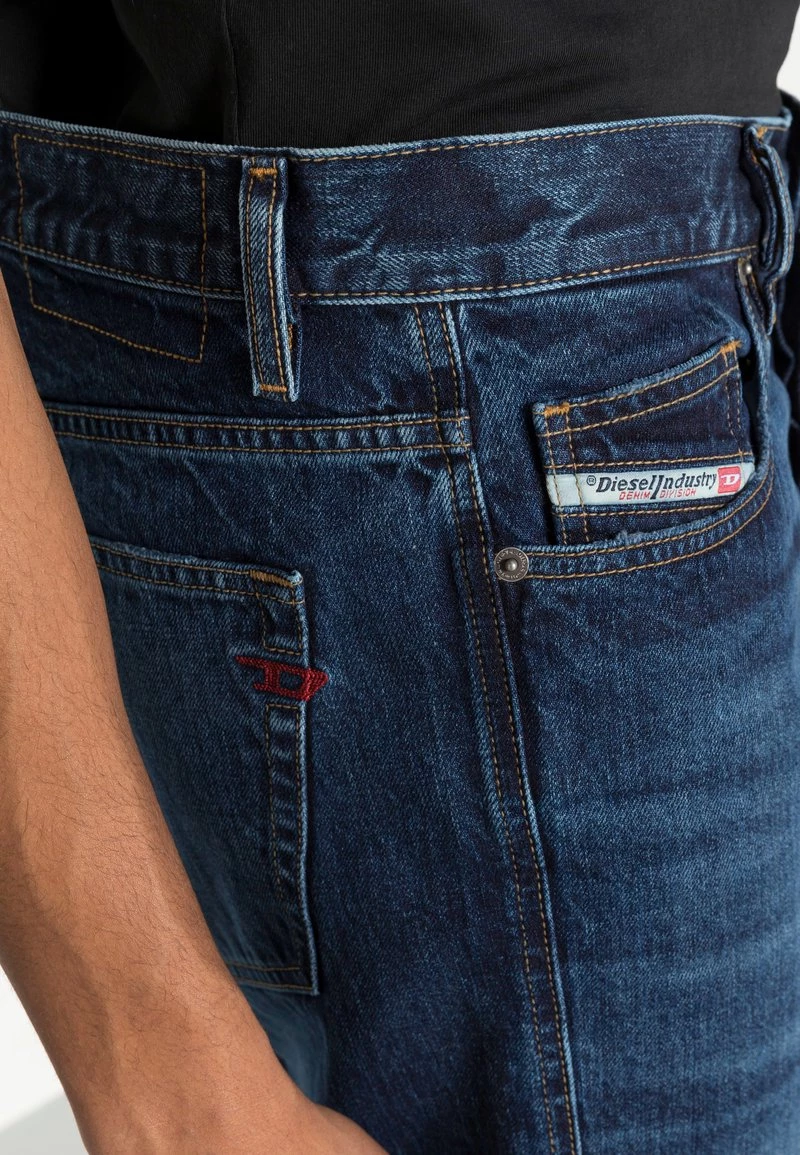 Diesel Hombre 2020 D VIKER LIBRARY - Vaqueros Rectos - 09c64 01 7 Diesel Hombre 2020 D VIKER LIBRARY - Vaqueros Rectos - 09c64 01 - Imagen 5