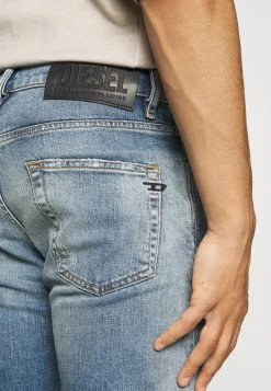 Diesel Hombre Vaqueros Rectos - Blue Denim -Ritmo Diesel Tienda ba2845033b8145e683ae09f2a8807c1c