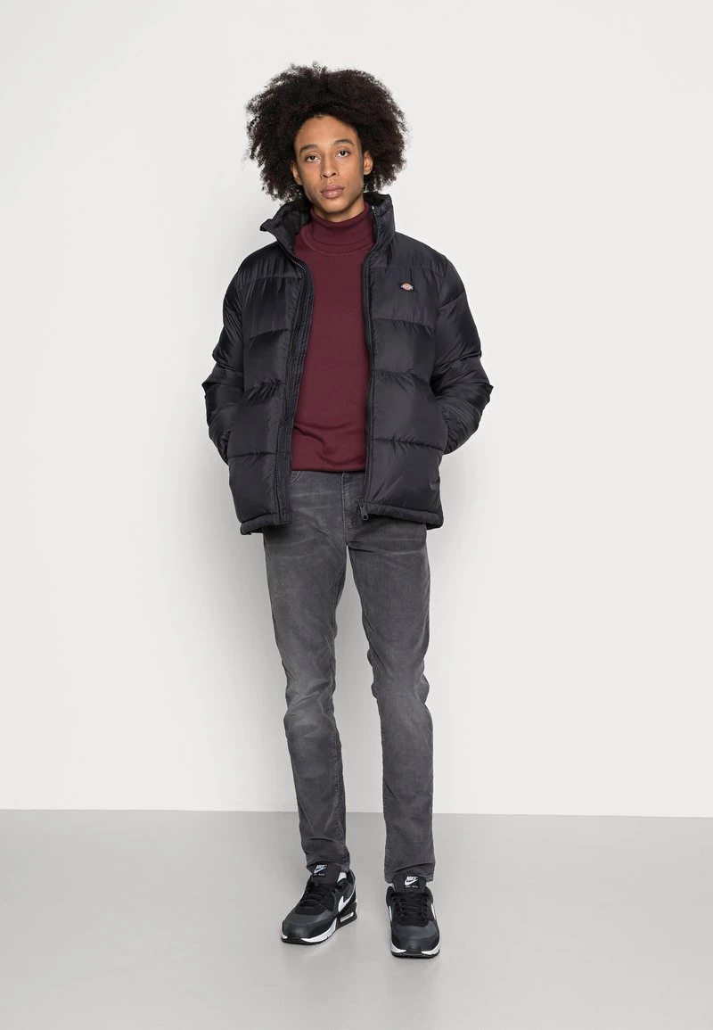 Diesel Hombre Vaqueros Rectos - Black Denim 4 Diesel Hombre Vaqueros Rectos - Black Denim - Imagen 2