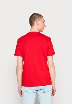 Diesel Hombre DIEGOR - Camiseta Estampada - Red 9 Diesel Hombre DIEGOR - Camiseta Estampada - Red -Ritmo Diesel Tienda cc55d86104804276842c73daef848725