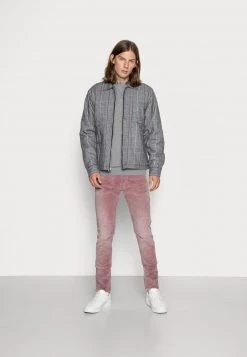 Diesel Hombre Vaqueros Rectos - 069xq 33k -Ritmo Diesel Tienda d139425b8a084a8eba2517c3141f3143