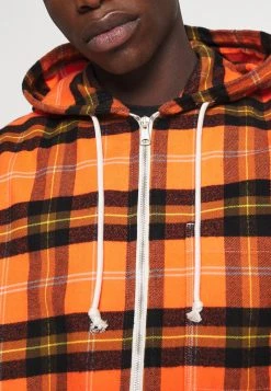 Diesel Hombre HAIG - Chaqueta Fina - Organge -Ritmo Diesel Tienda d6ac908f61a34e299ba3a1a1feab71a7