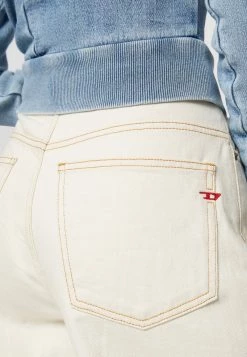 Mujer 2000 DIESEL LIBRARY - Vaqueros Bootcut - White -Ritmo Diesel Tienda d6e604d2b0e943d493b5a92ef2a9588a