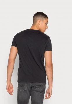 Diesel Hombre T-DIEGOR-C1 - Camiseta Estampada - Black 9 Diesel Hombre T-DIEGOR-C1 - Camiseta Estampada - Black -Ritmo Diesel Tienda d878b5be1131423ea5b43c855e64e3c3