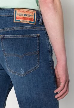 Diesel Hombre Shorts Vaqueros - 09e07 -Ritmo Diesel Tienda de725759efe0466b88b66f454dc7f84b