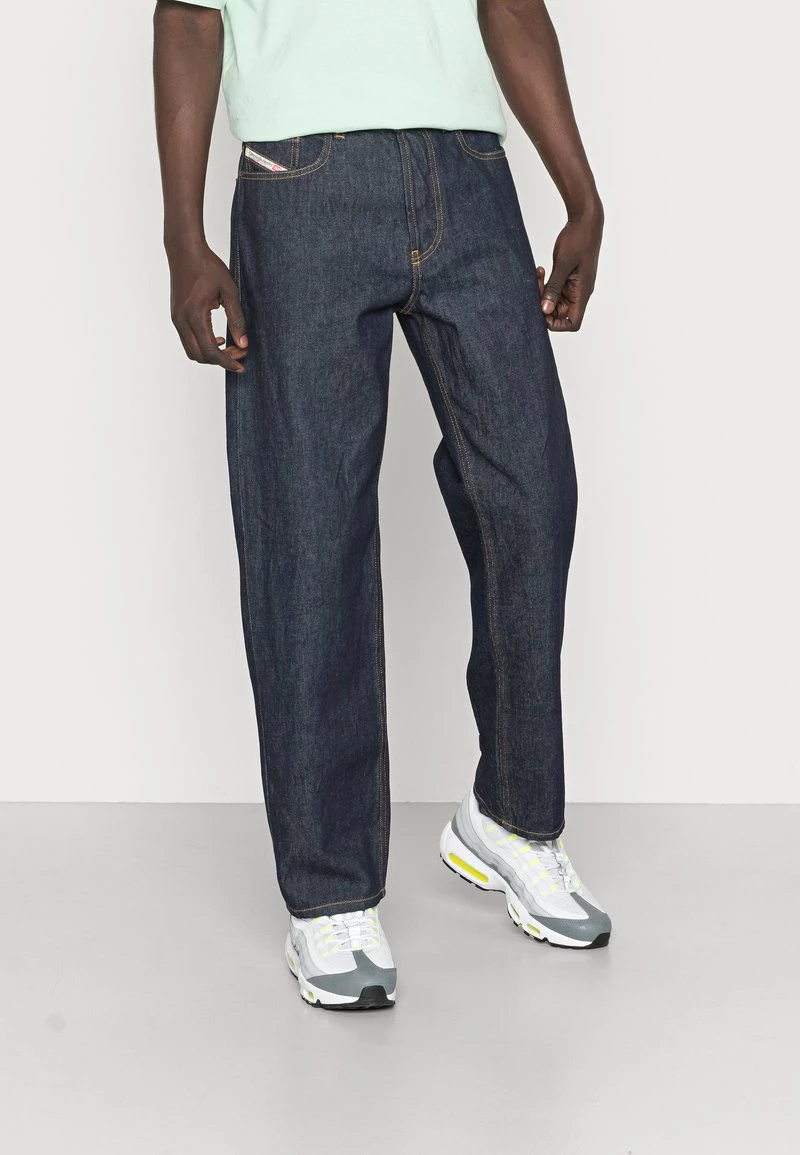 Hombre 2010 DIESEL LIBRARY - Vaqueros Boyfriend - Z9c02 01 3 Hombre 2010 DIESEL LIBRARY - Vaqueros Boyfriend - Z9c02 01