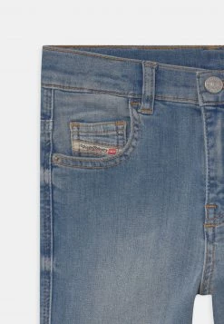 Diesel Niños SLANDY HIGH - Vaqueros Pitillo - Light-blue Denim 7 Diesel Niños SLANDY HIGH - Vaqueros Pitillo - Light-blue Denim -Ritmo Diesel Tienda e6f30dbda84f45da8399a4d6b0c4001e