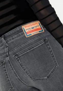 Diesel Mujer 1969 D-EBBEY - Vaqueros A Campana - Black / Gray -Ritmo Diesel Tienda eb4f030852e143089ca7abfb1fbca4e5