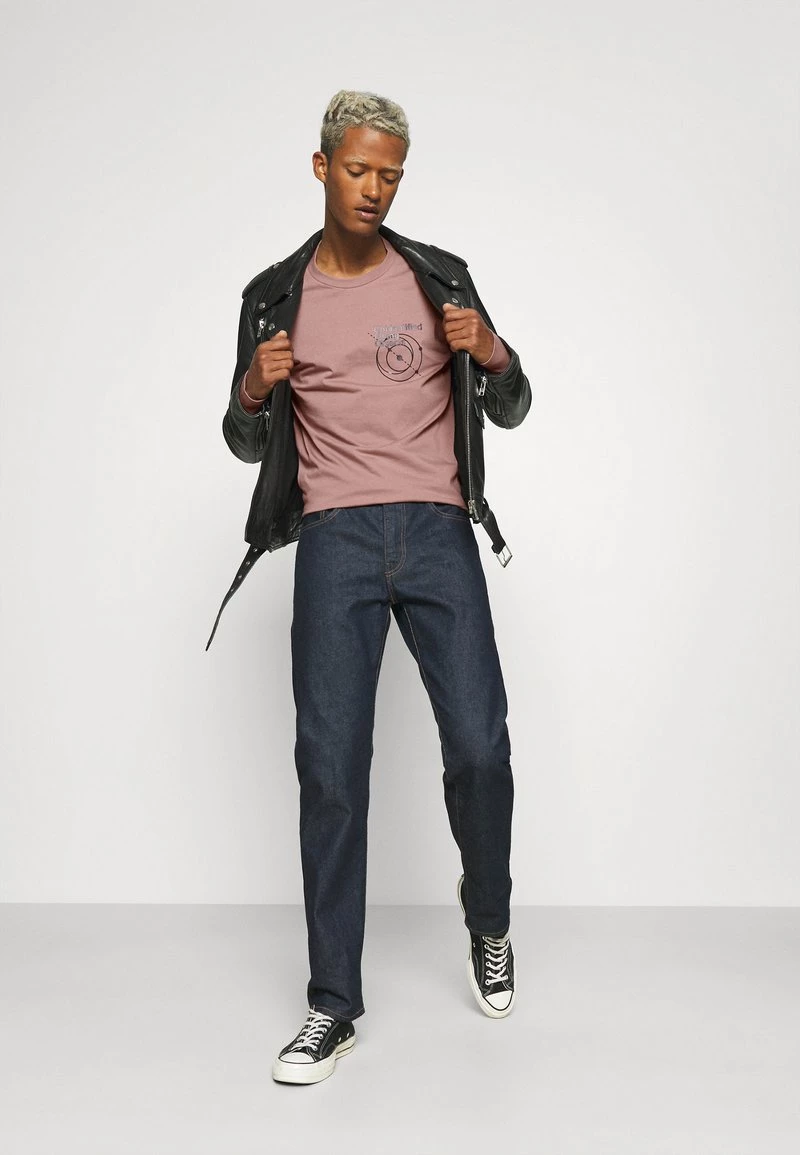 Diesel Unisexo T-JUST-LS-B52 UNISEX - Camiseta Estampada - Aubergine 4 Diesel Unisexo T-JUST-LS-B52 UNISEX - Camiseta Estampada - Aubergine - Imagen 2