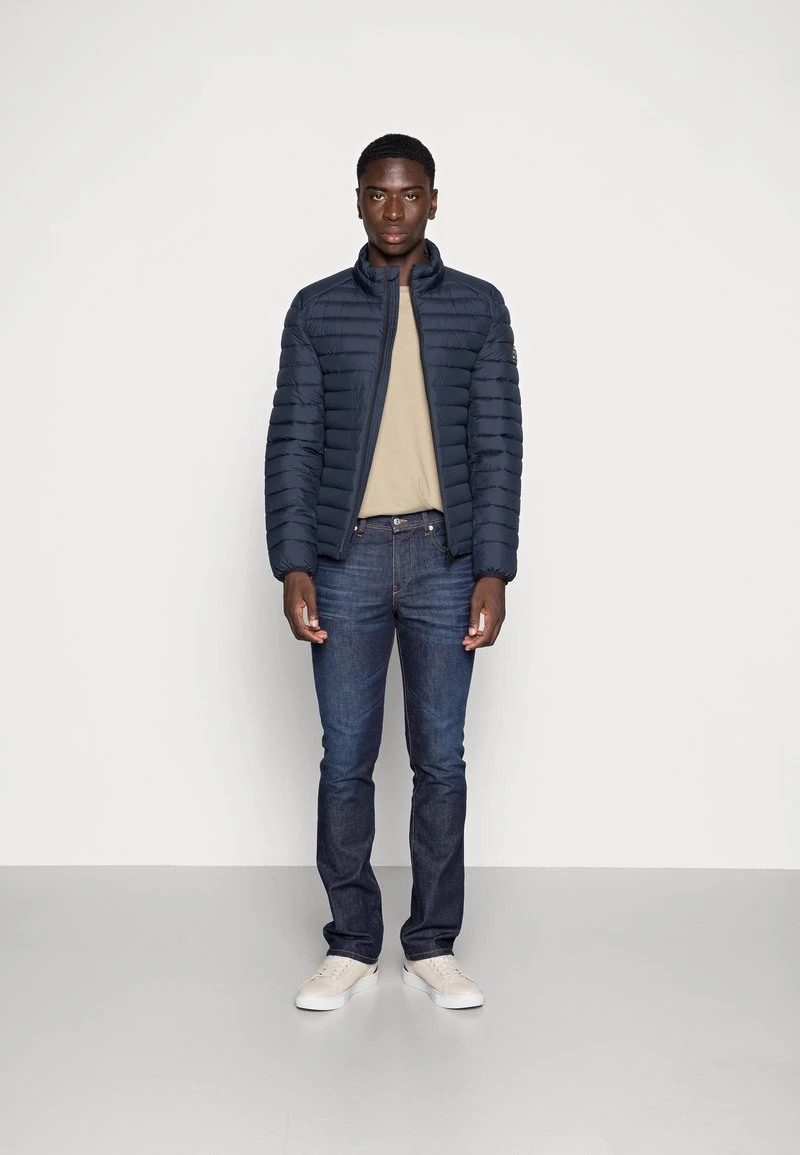 Diesel Hombre D-VOCS - Vaqueros Rectos - Dark Blue Denim 4 Diesel Hombre D-VOCS - Vaqueros Rectos - Dark Blue Denim - Imagen 2