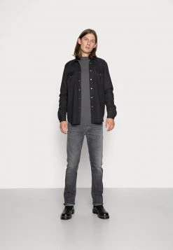 Diesel Hombre VOCS - Vaqueros Rectos - 09b42 02 8 Diesel Hombre VOCS - Vaqueros Rectos - 09b42 02 -Ritmo Diesel Tienda fee74170c0bf419f821db246c781e3af