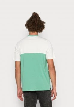 Diesel Hombre T JUST YOKE - Camiseta Estampada - Green -Ritmo Diesel Tienda ff52a80656184d4f89380fa0f871b285