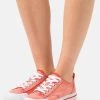 Diesel Mujer S-ATHOS LOW W - Zapatillas - Peach -Ritmo Diesel Tienda ff91c83fb0e046ffbbfa2b303740a90a